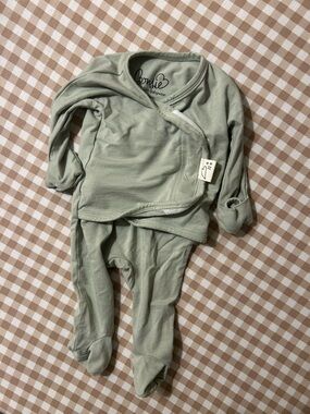 Bonsie baby onesie for skin to skin